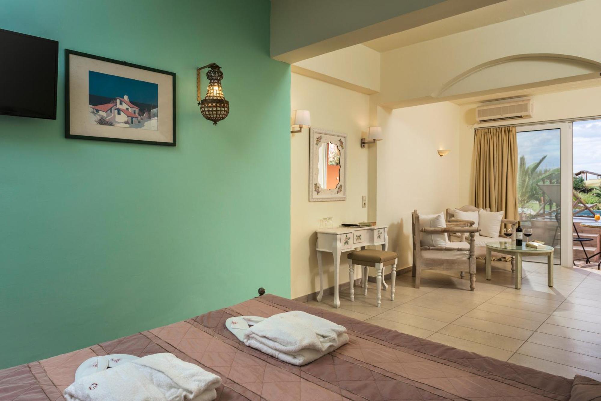 Orpheas Resort Hotel (Adults Only) Paralia Kourna Екстериор снимка