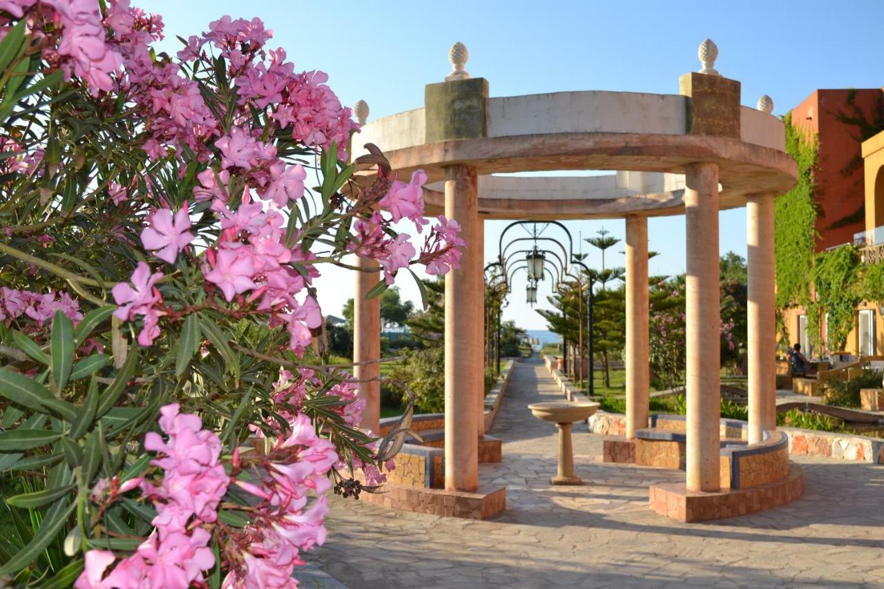 Orpheas Resort Hotel (Adults Only) Paralia Kourna Екстериор снимка