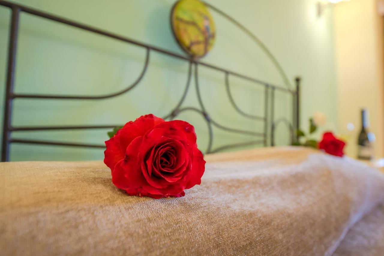Orpheas Resort Hotel (Adults Only) Paralia Kourna Екстериор снимка